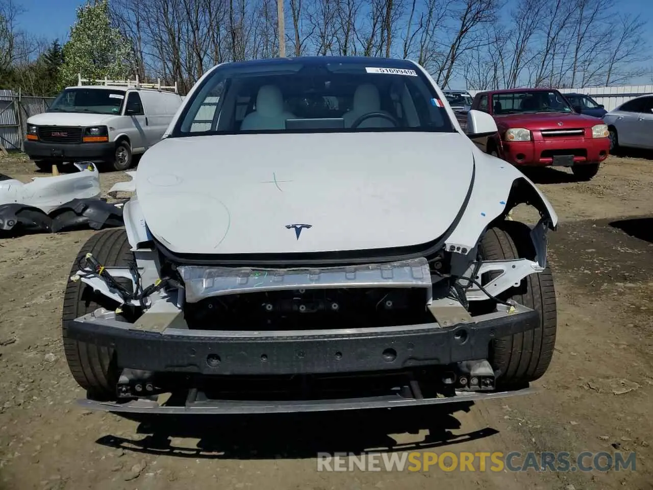 5 Photograph of a damaged car 7SAYGDEFXNF323955 TESLA MODEL Y 2022