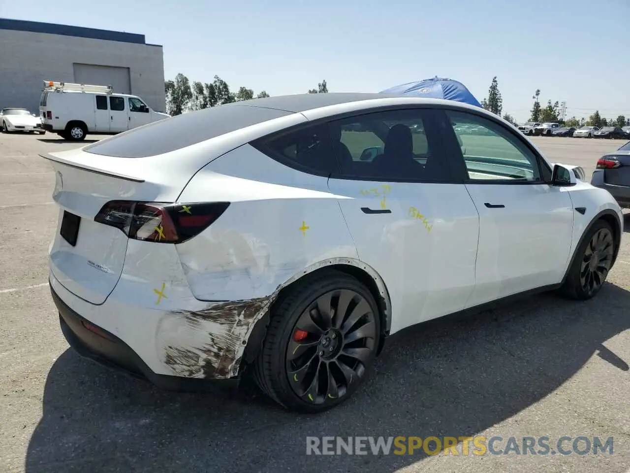 3 Photograph of a damaged car 7SAYGDEFXNF340982 TESLA MODEL Y 2022