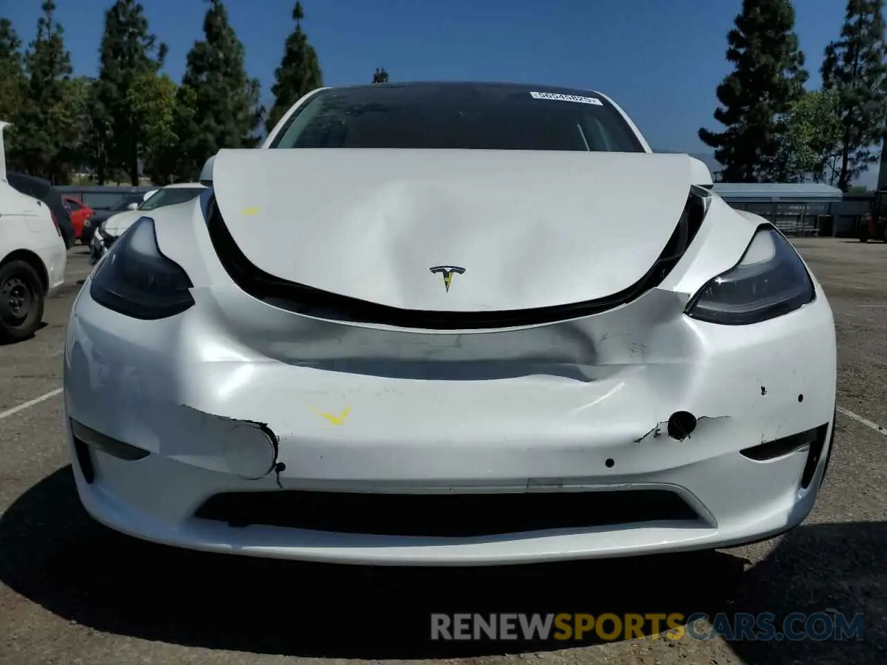 5 Photograph of a damaged car 7SAYGDEFXNF340982 TESLA MODEL Y 2022