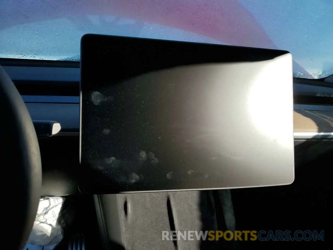9 Photograph of a damaged car 7SAYGDEFXNF349293 TESLA MODEL Y 2022