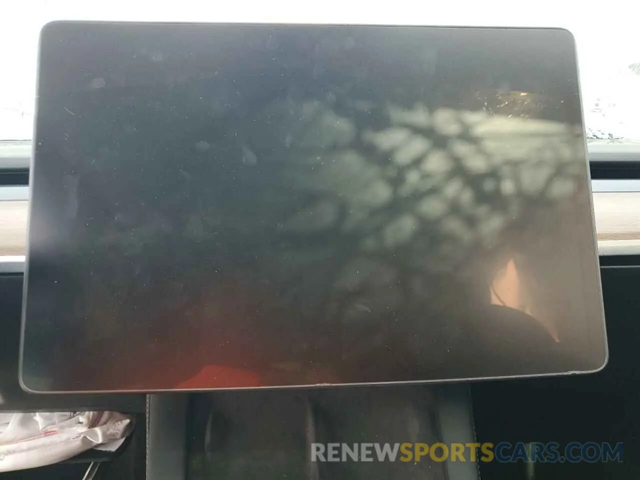 9 Photograph of a damaged car 7SAYGDEFXNF377613 TESLA MODEL Y 2022