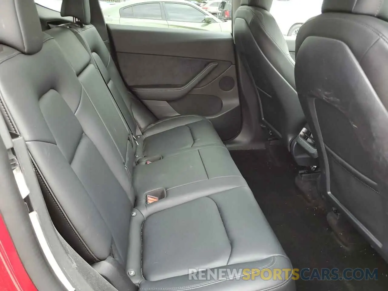 11 Photograph of a damaged car 7SAYGDEFXNF405829 TESLA MODEL Y 2022