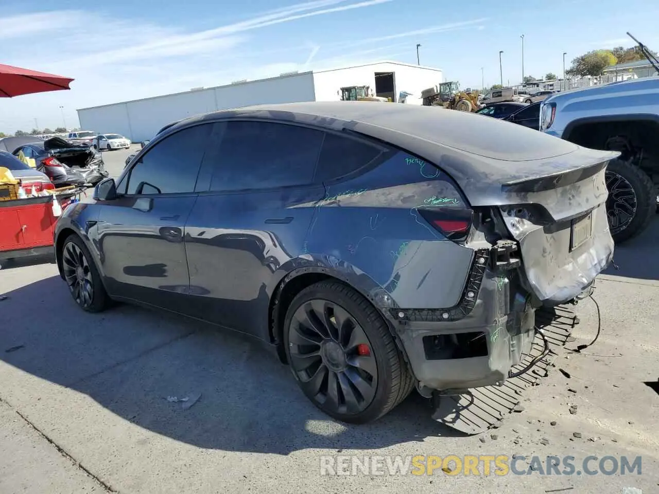 2 Photograph of a damaged car 7SAYGDEFXNF410528 TESLA MODEL Y 2022