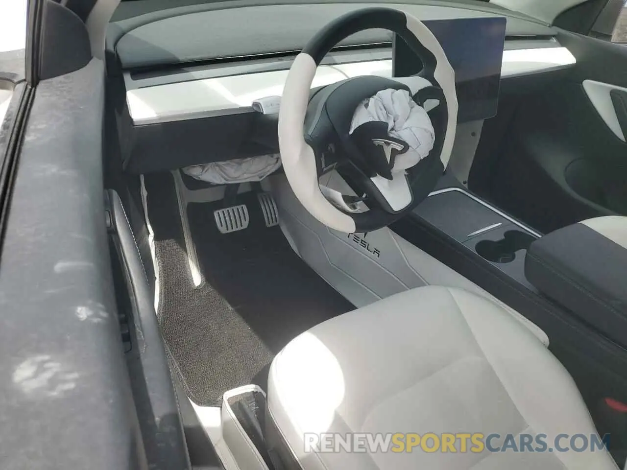 8 Photograph of a damaged car 7SAYGDEFXNF410531 TESLA MODEL Y 2022
