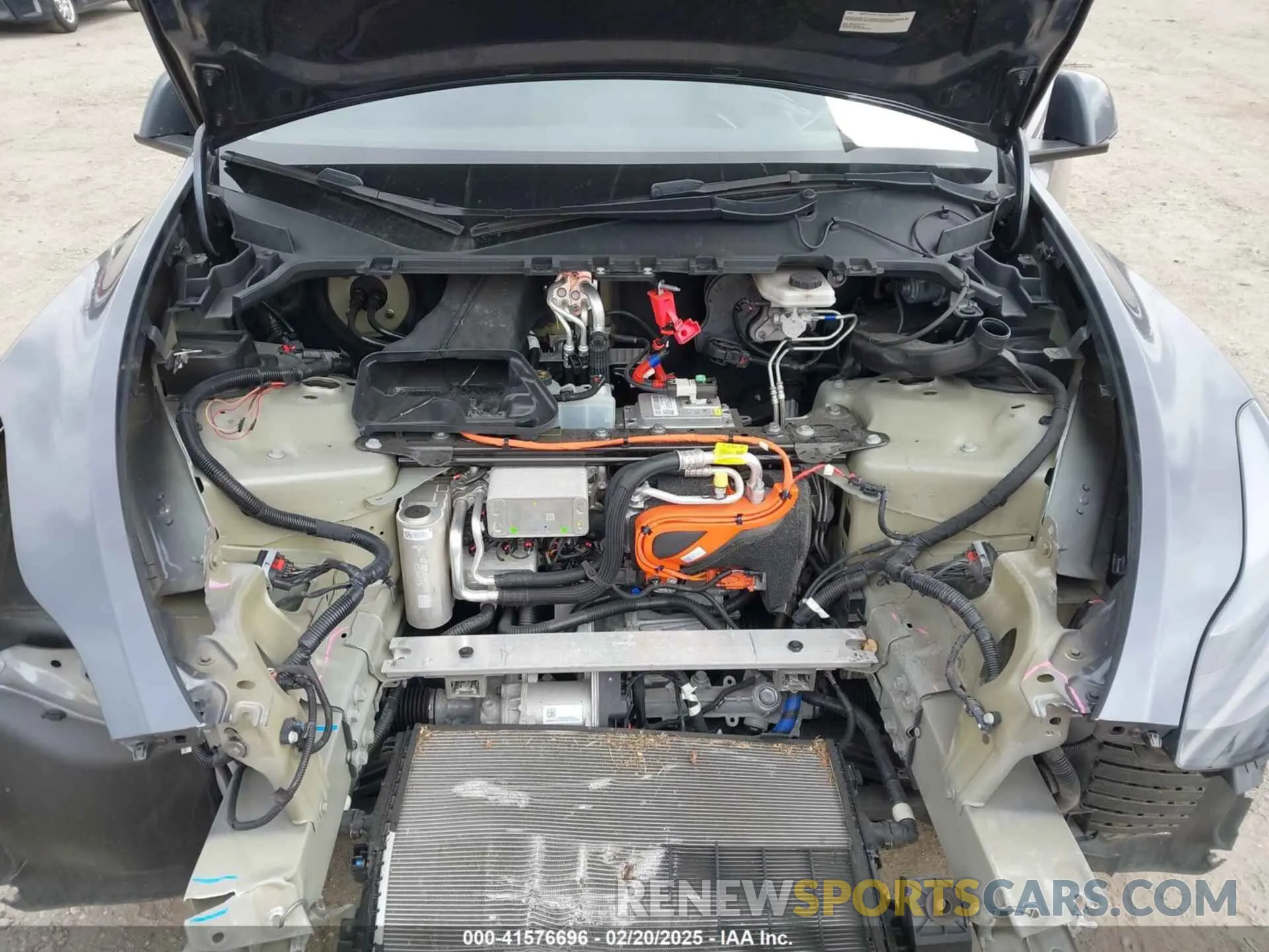 10 Photograph of a damaged car 7SAYGDEFXNF444386 TESLA MODEL Y 2022