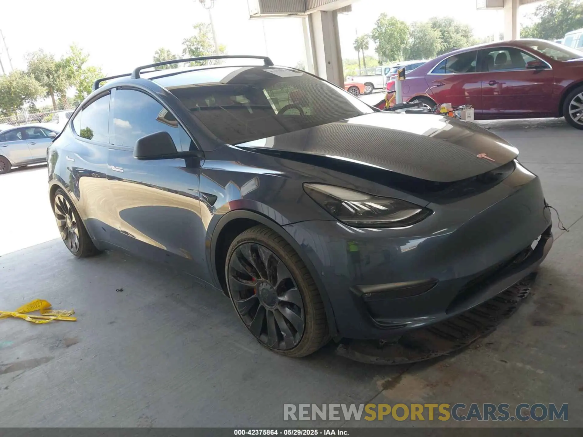 1 Photograph of a damaged car 7SAYGDEFXNF460460 TESLA MODEL Y 2022