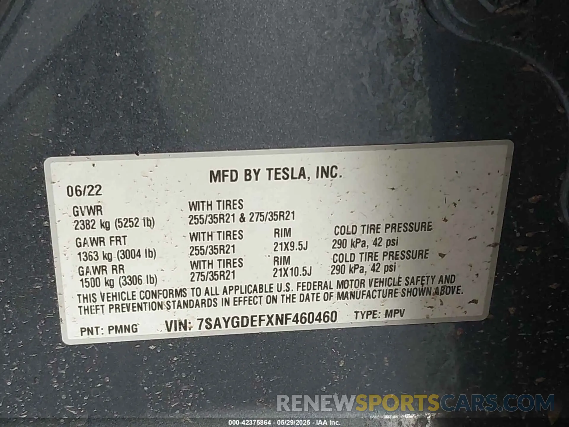 9 Photograph of a damaged car 7SAYGDEFXNF460460 TESLA MODEL Y 2022