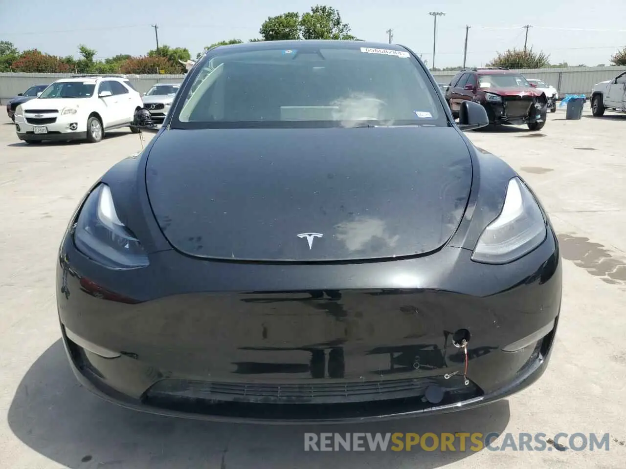 5 Photograph of a damaged car 7SAYGDEFXNF467389 TESLA MODEL Y 2022
