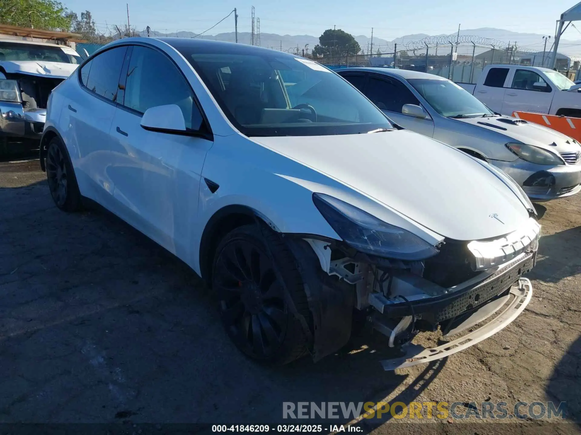 1 Photograph of a damaged car 7SAYGDEFXNF488274 TESLA MODEL Y 2022