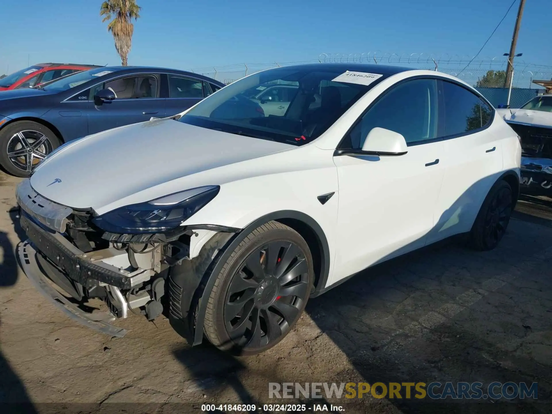 2 Photograph of a damaged car 7SAYGDEFXNF488274 TESLA MODEL Y 2022