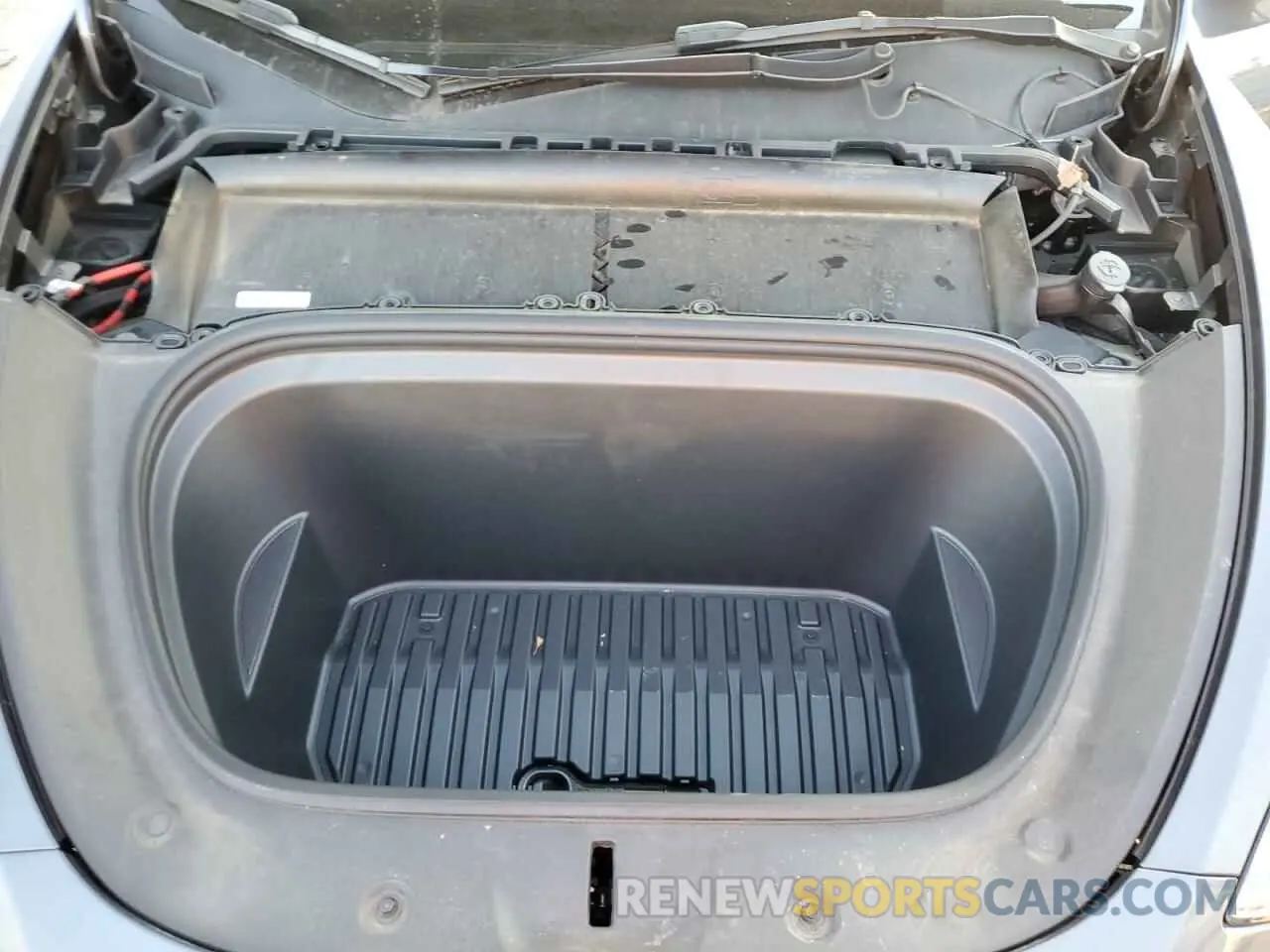 12 Photograph of a damaged car 7SAYGDEFXNF495306 TESLA MODEL Y 2022