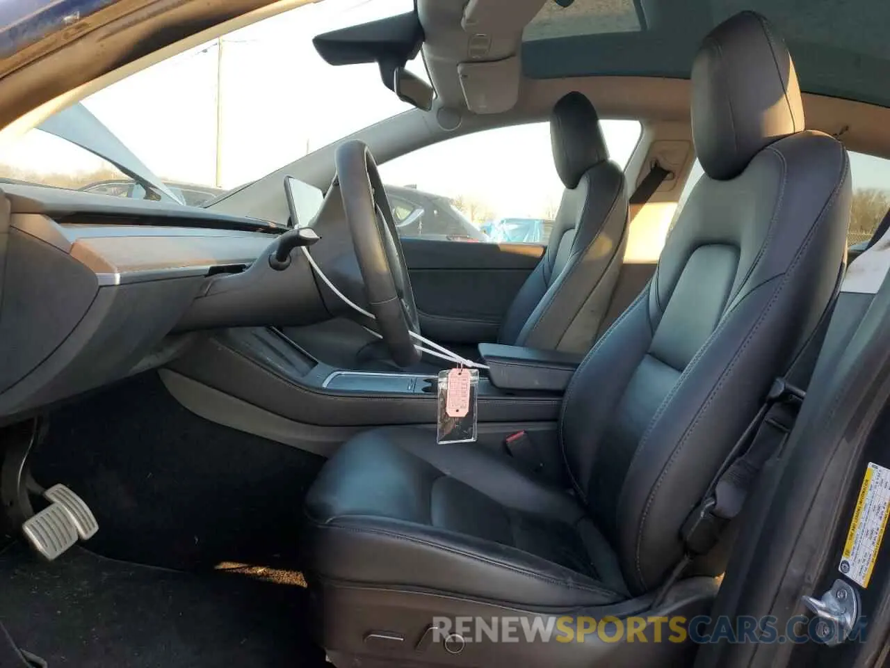 7 Photograph of a damaged car 7SAYGDEFXNF495306 TESLA MODEL Y 2022