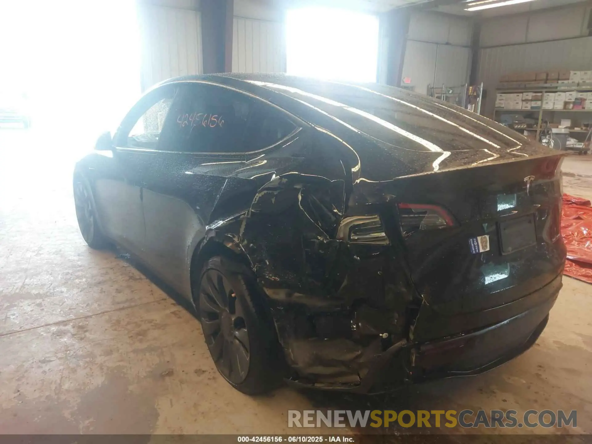 3 Photograph of a damaged car 7SAYGDEFXNF505493 TESLA MODEL Y 2022