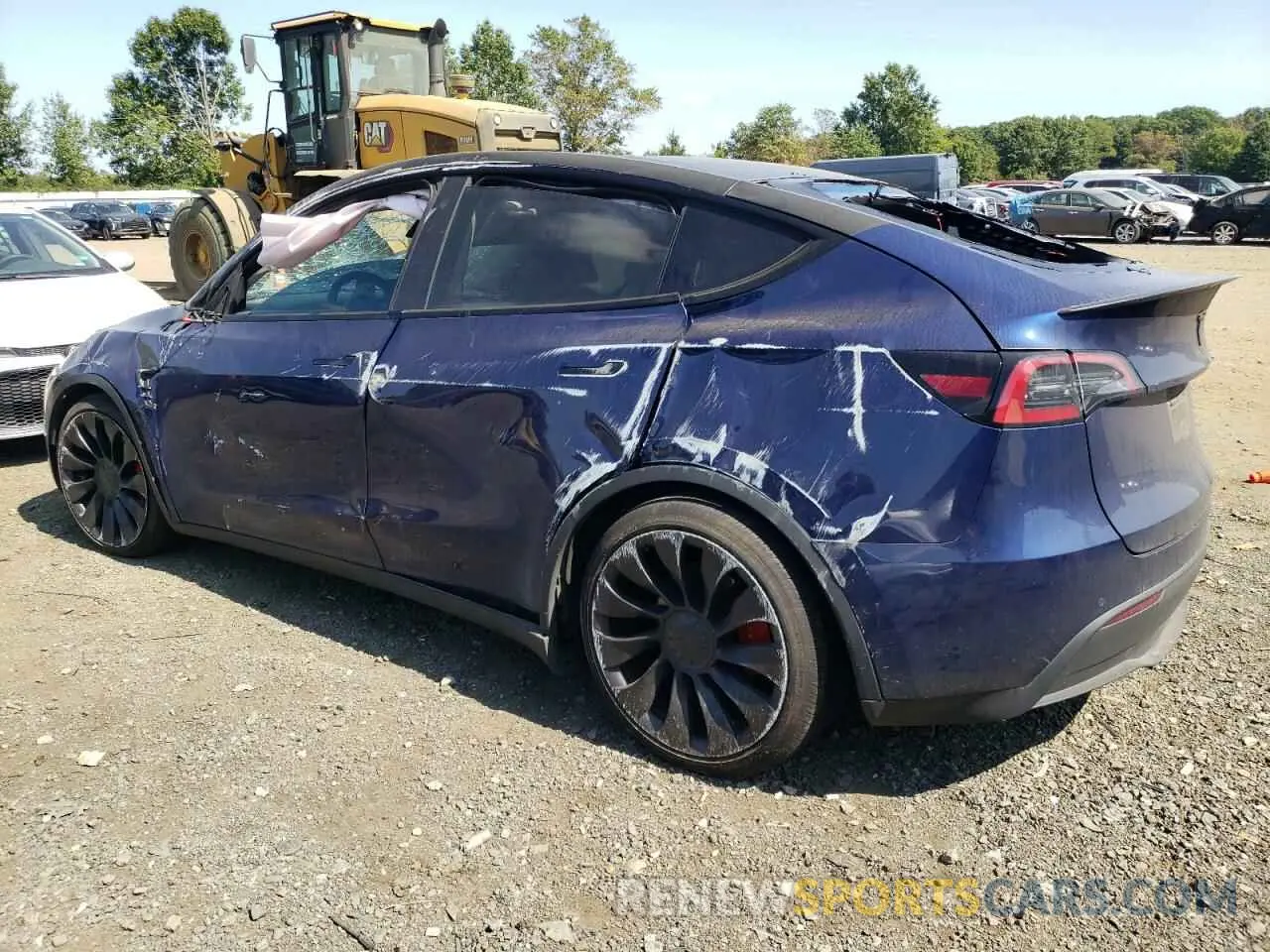 2 Photograph of a damaged car 7SAYGDEFXNF530121 TESLA MODEL Y 2022