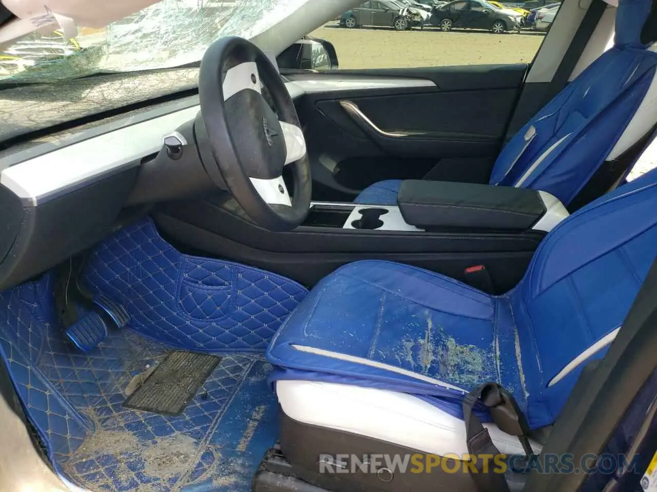 7 Photograph of a damaged car 7SAYGDEFXNF530121 TESLA MODEL Y 2022