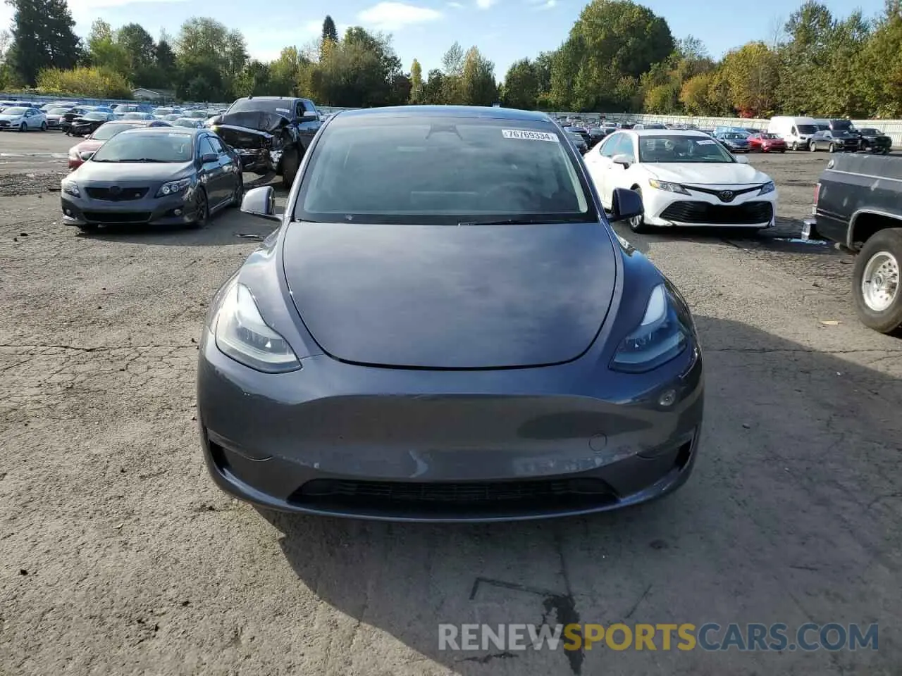 5 Photograph of a damaged car 7SAYGDEFXNF540048 TESLA MODEL Y 2022