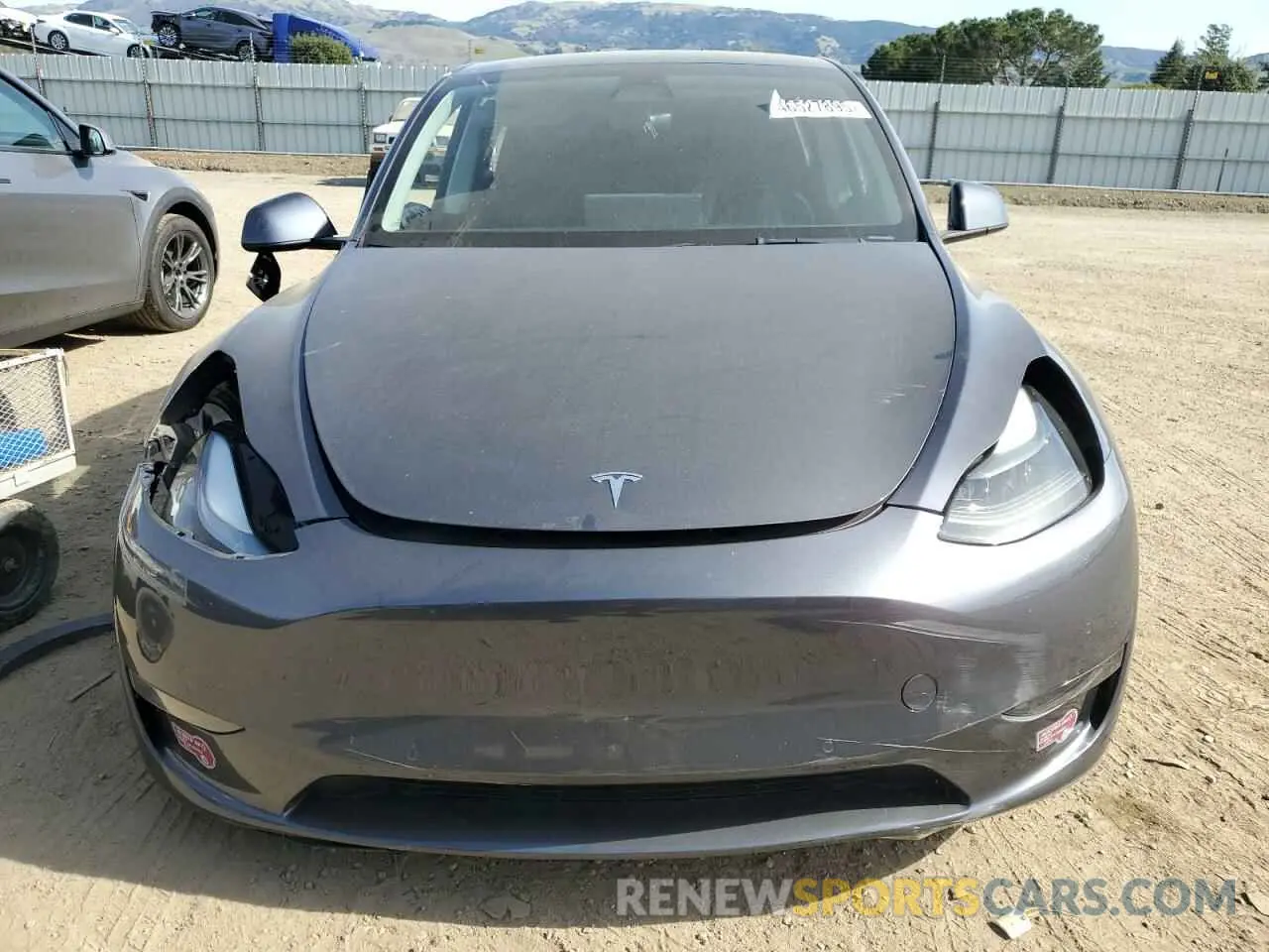5 Photograph of a damaged car 7SAYGDEFXNF544214 TESLA MODEL Y 2022