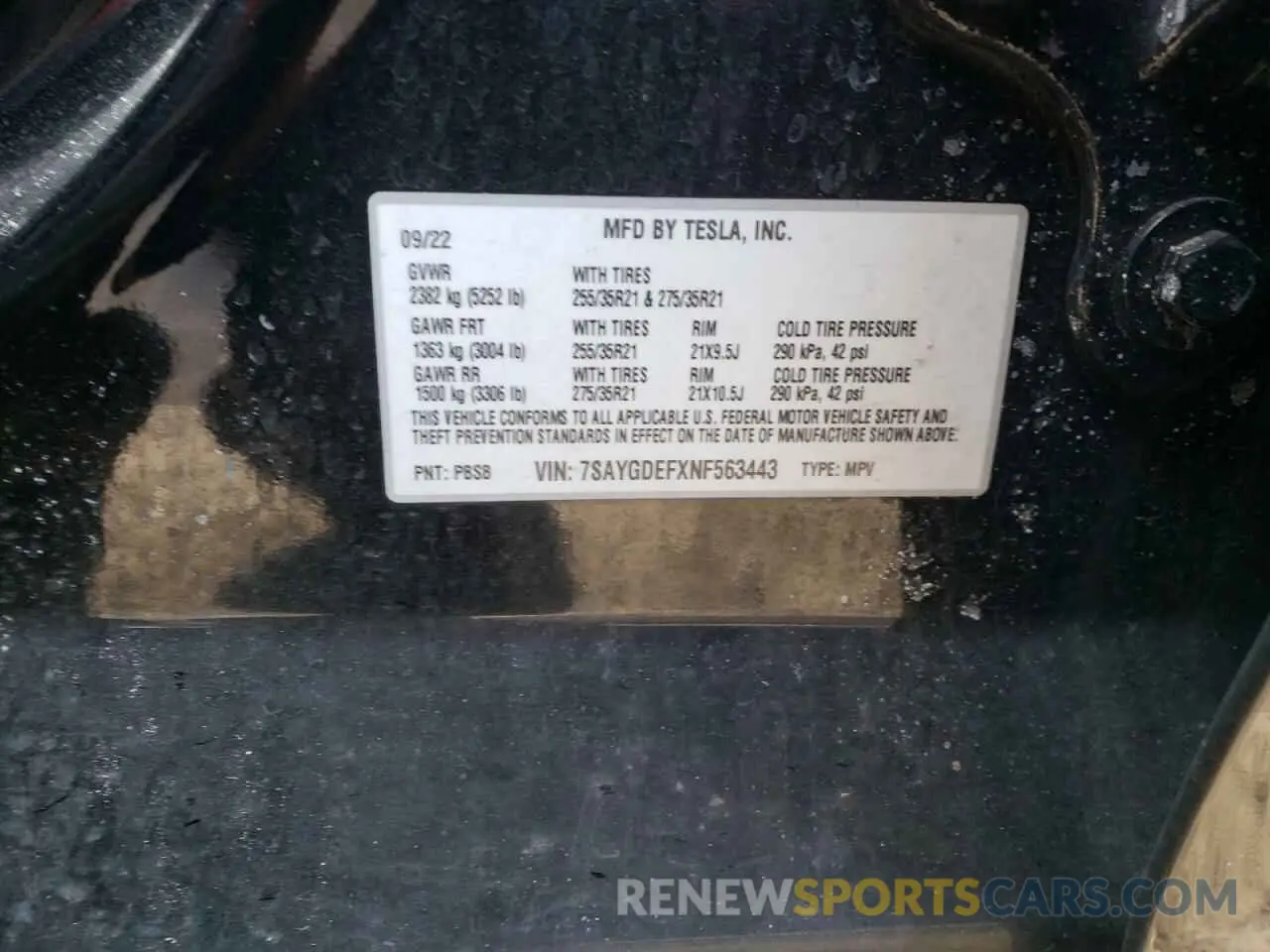 13 Photograph of a damaged car 7SAYGDEFXNF563443 TESLA MODEL Y 2022