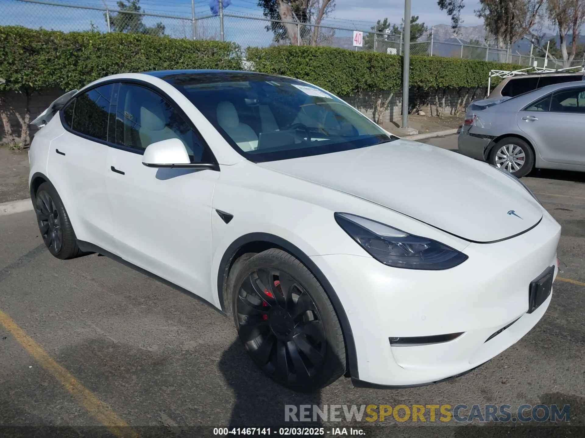 1 Photograph of a damaged car 7SAYGDEFXNF568237 TESLA MODEL Y 2022