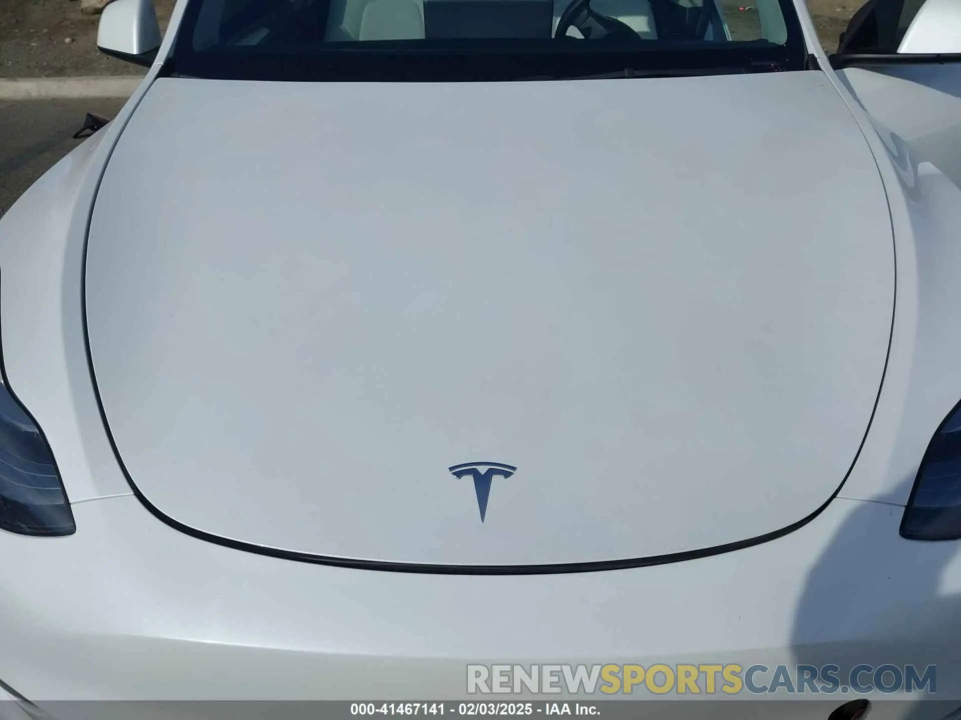10 Photograph of a damaged car 7SAYGDEFXNF568237 TESLA MODEL Y 2022