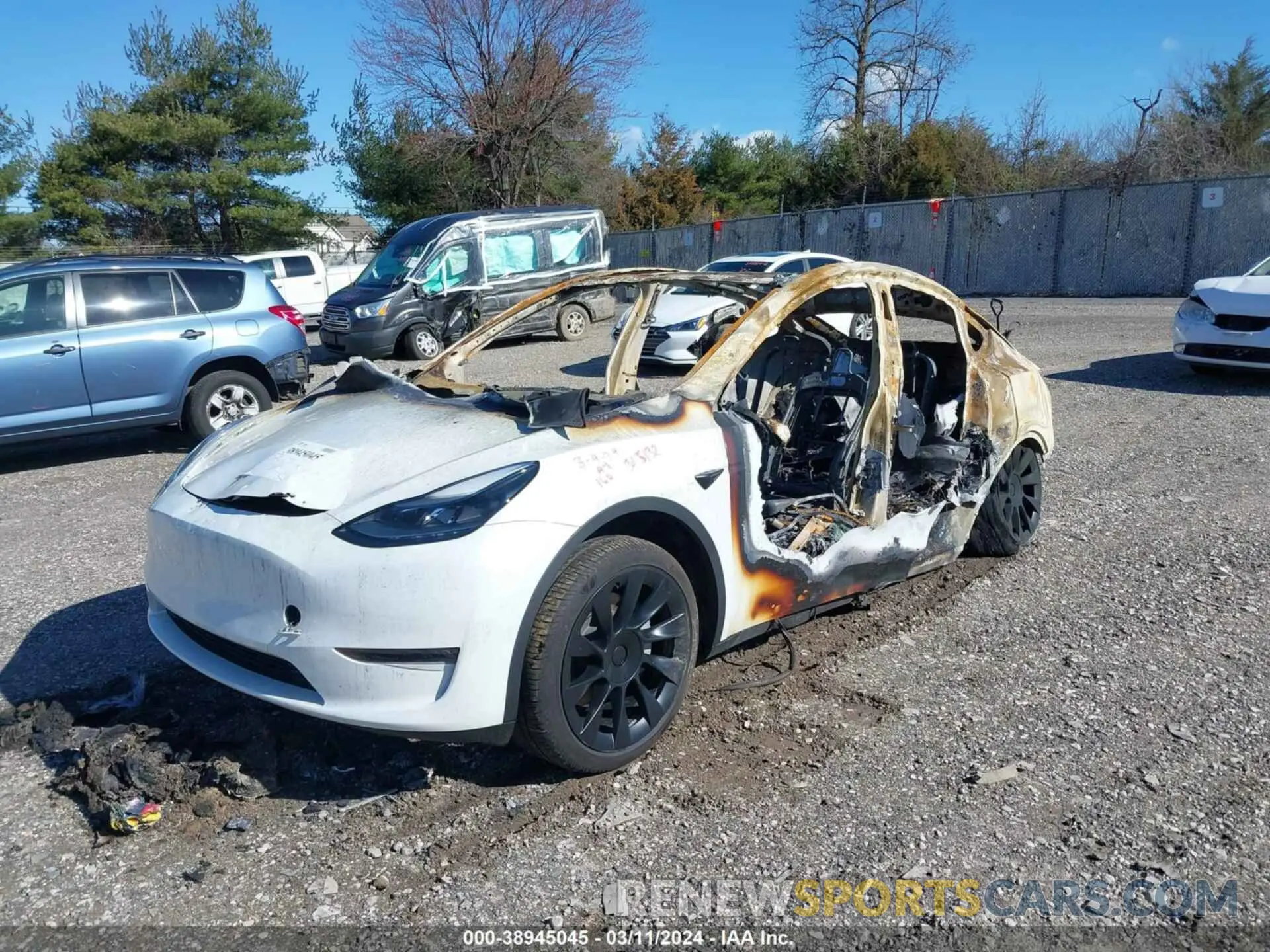 6 Photograph of a damaged car 7SAYGAEE0PF591258 TESLA MODEL Y 2023