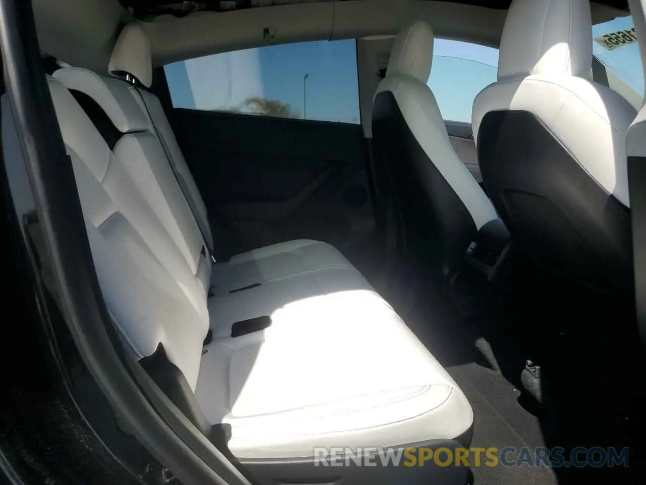 11 Photograph of a damaged car 7SAYGAEE0PF642810 TESLA MODEL Y 2023