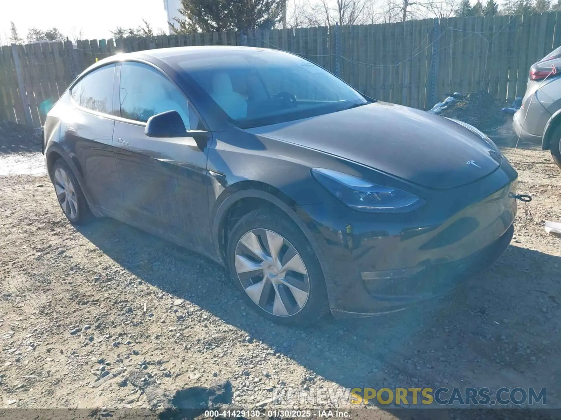 1 Photograph of a damaged car 7SAYGAEE0PF646470 TESLA MODEL Y 2023
