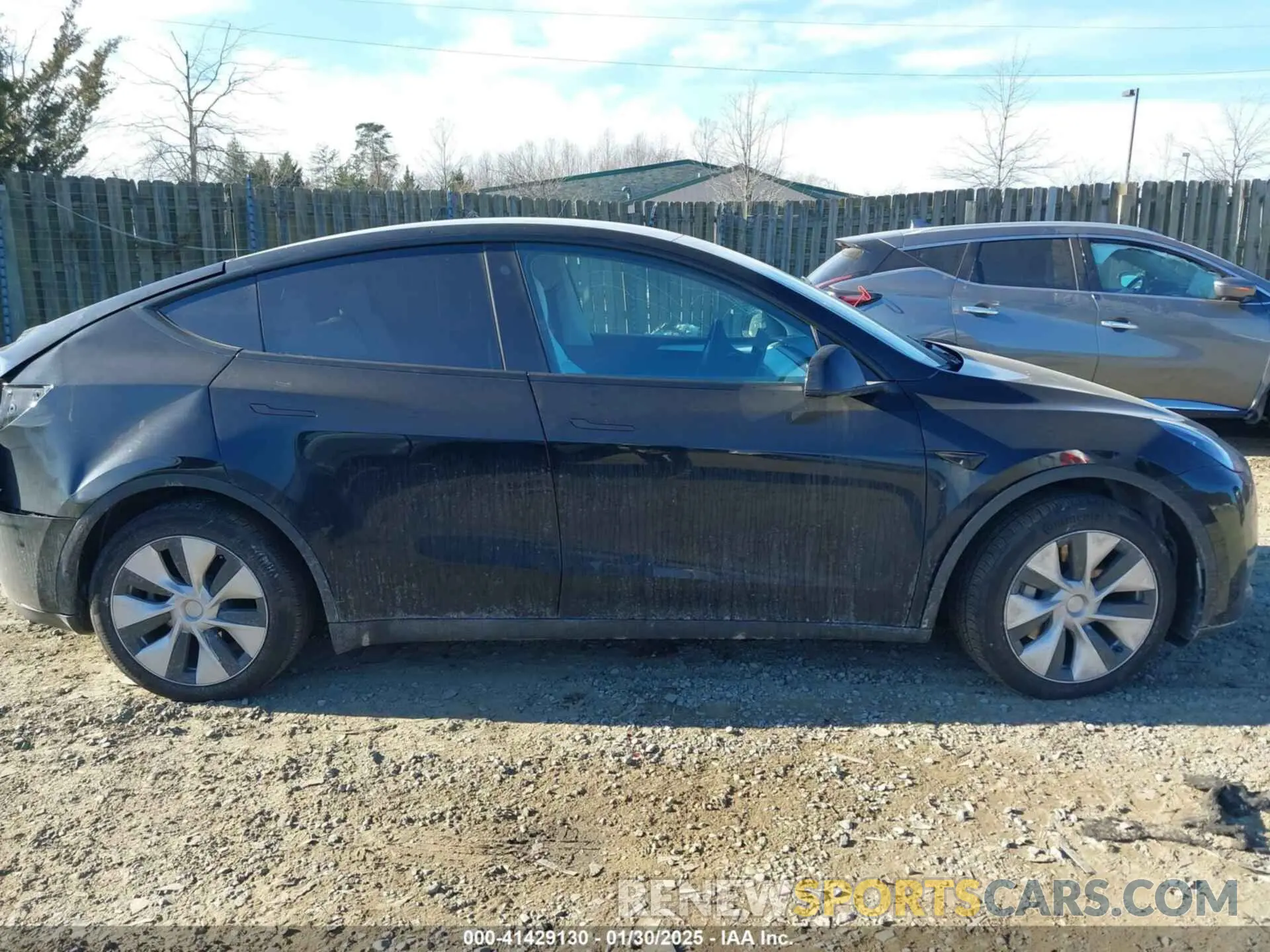 13 Photograph of a damaged car 7SAYGAEE0PF646470 TESLA MODEL Y 2023