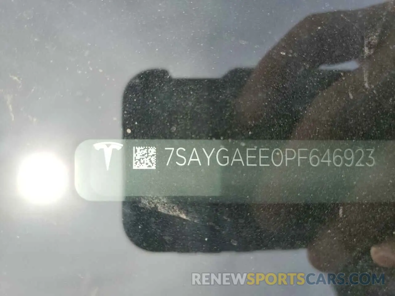 13 Photograph of a damaged car 7SAYGAEE0PF646923 TESLA MODEL Y 2023