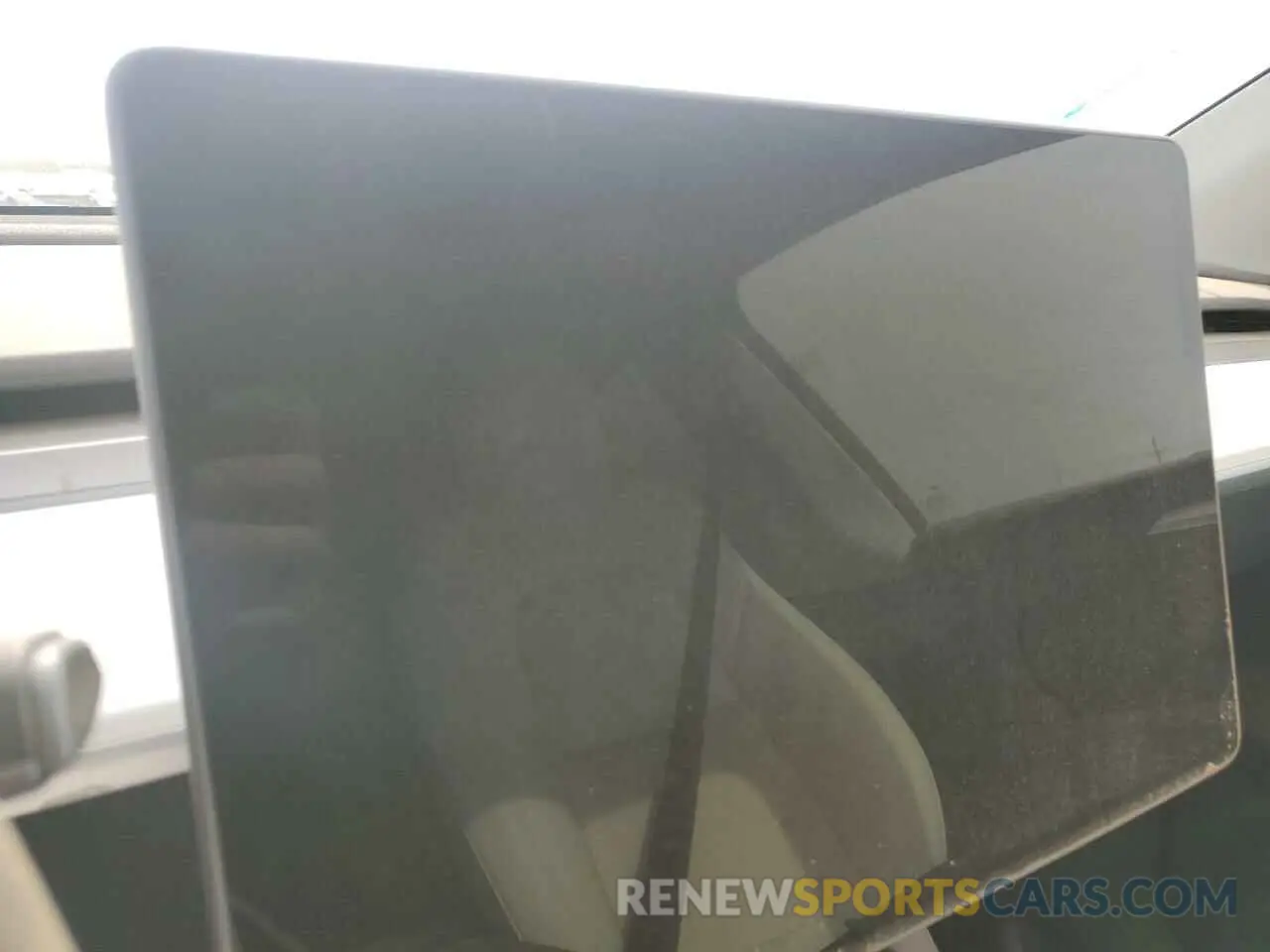 9 Photograph of a damaged car 7SAYGAEE0PF646923 TESLA MODEL Y 2023