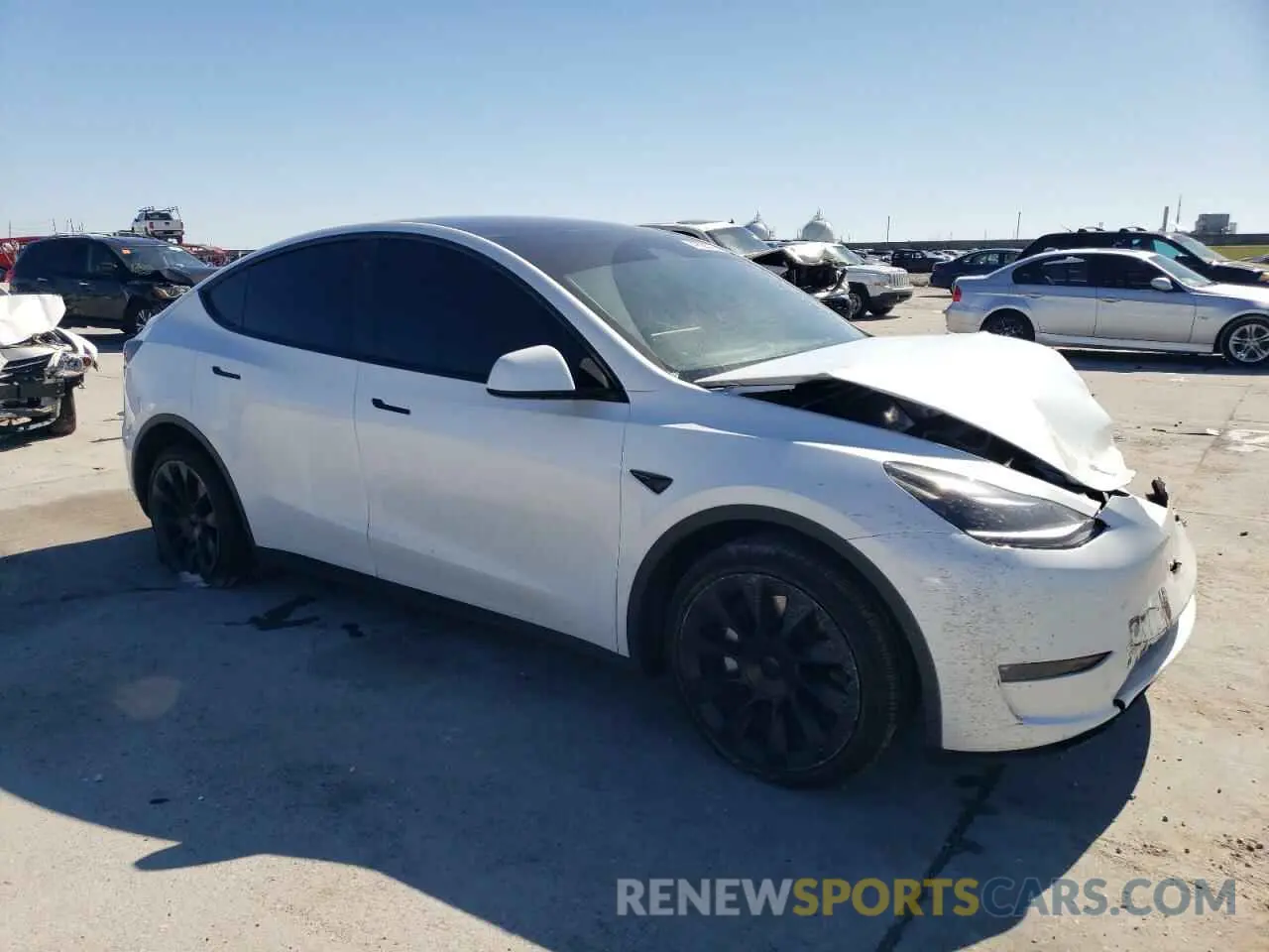 4 Photograph of a damaged car 7SAYGAEE0PF686760 TESLA MODEL Y 2023