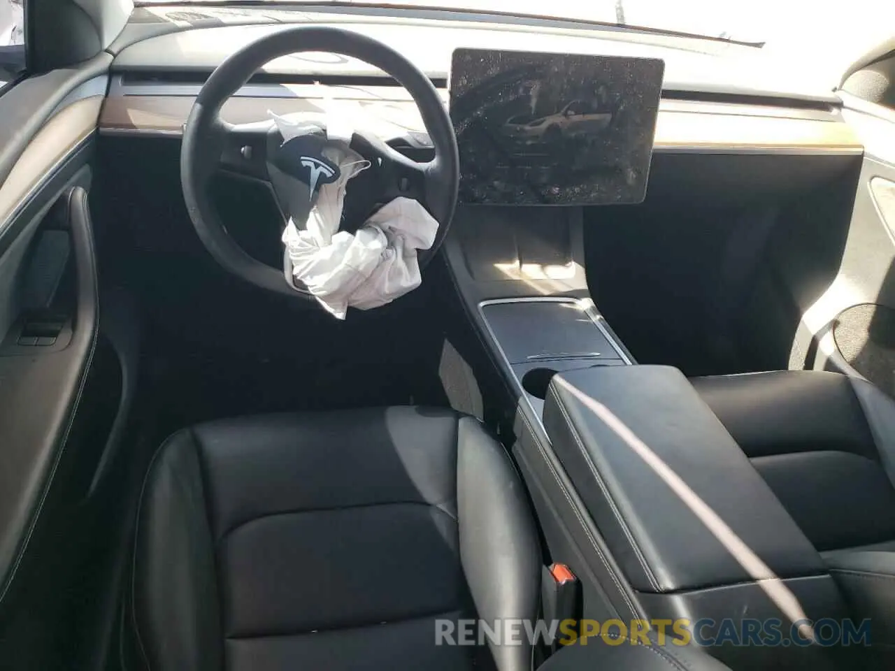 8 Photograph of a damaged car 7SAYGAEE0PF686760 TESLA MODEL Y 2023