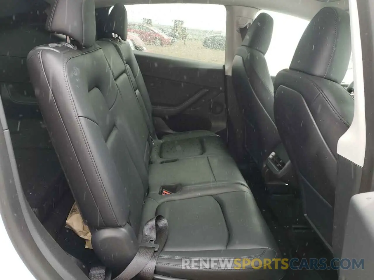 10 Photograph of a damaged car 7SAYGAEE0PF693613 TESLA MODEL Y 2023