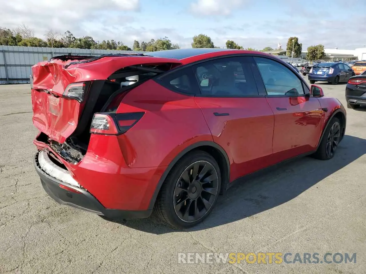 3 Photograph of a damaged car 7SAYGAEE0PF740624 TESLA MODEL Y 2023