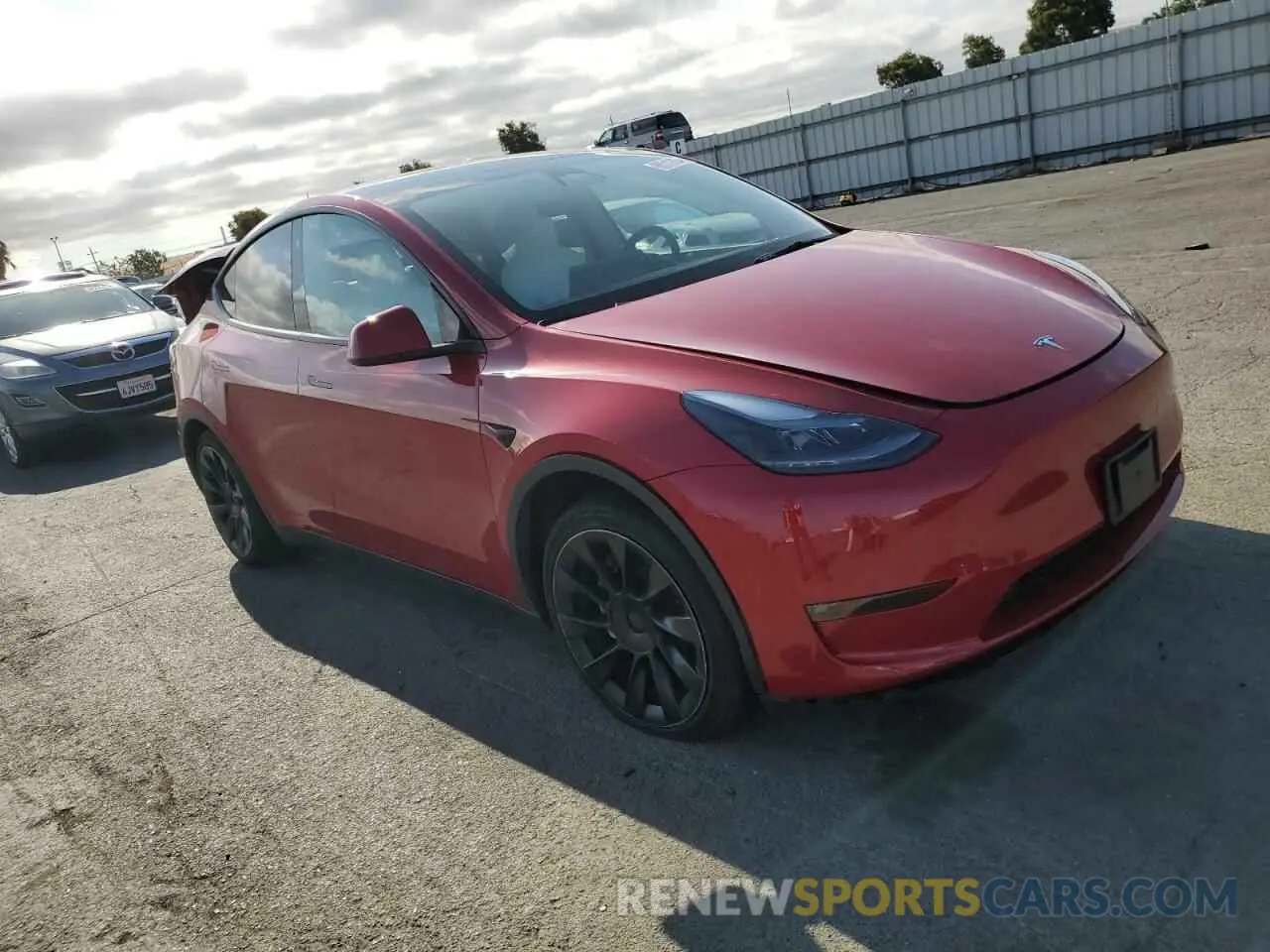 4 Photograph of a damaged car 7SAYGAEE0PF740624 TESLA MODEL Y 2023