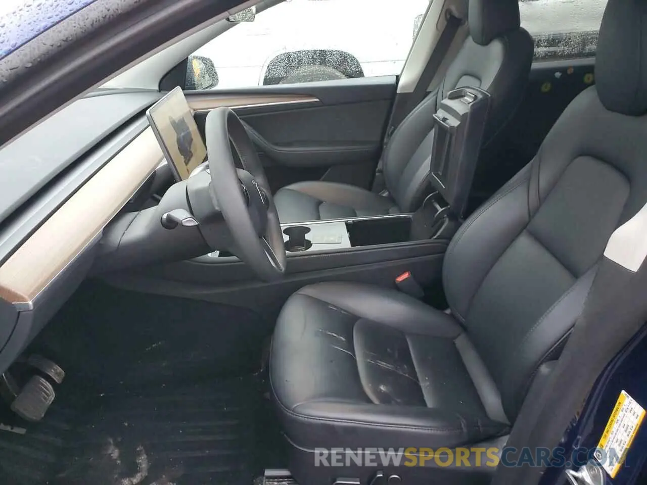 7 Photograph of a damaged car 7SAYGAEE0PF742387 TESLA MODEL Y 2023