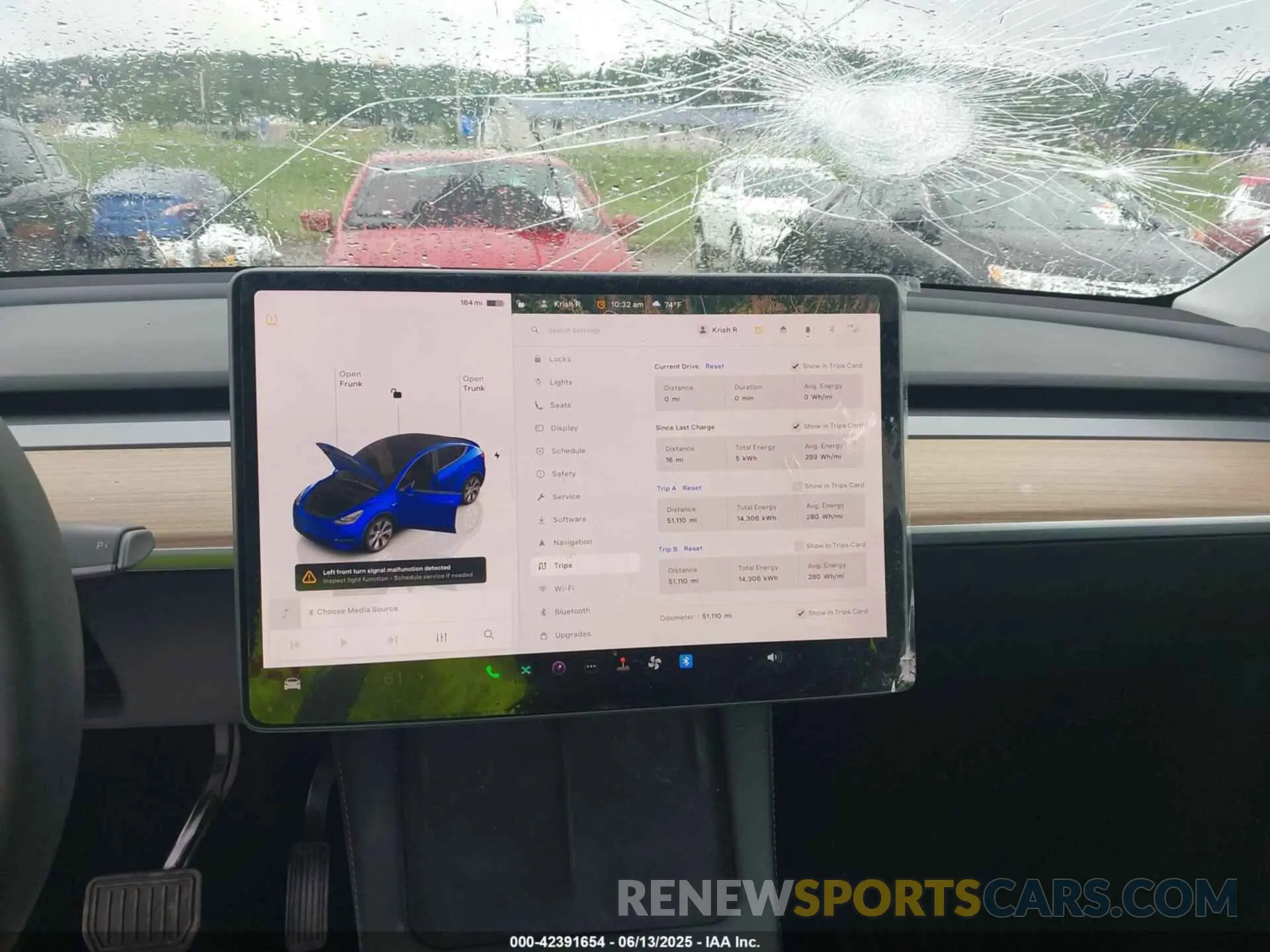 19 Photograph of a damaged car 7SAYGAEE0PF744494 TESLA MODEL Y 2023