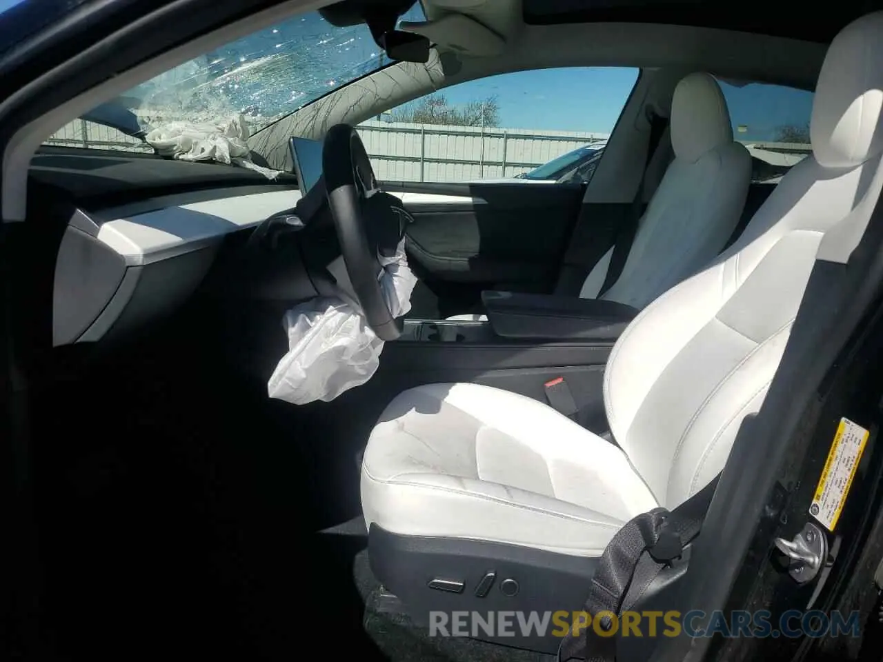 7 Photograph of a damaged car 7SAYGAEE0PF824894 TESLA MODEL Y 2023