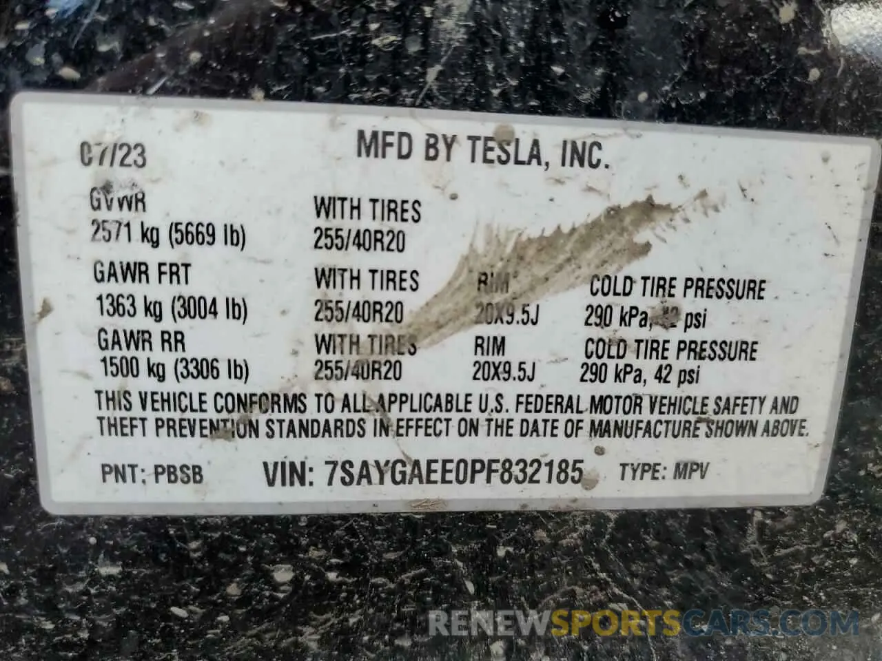 13 Photograph of a damaged car 7SAYGAEE0PF832185 TESLA MODEL Y 2023