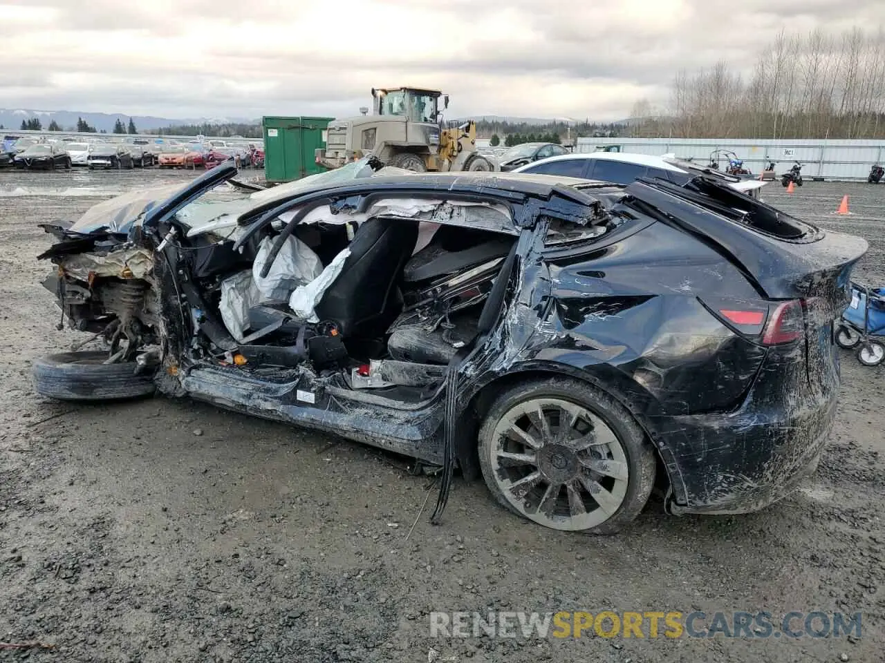 2 Photograph of a damaged car 7SAYGAEE0PF832185 TESLA MODEL Y 2023