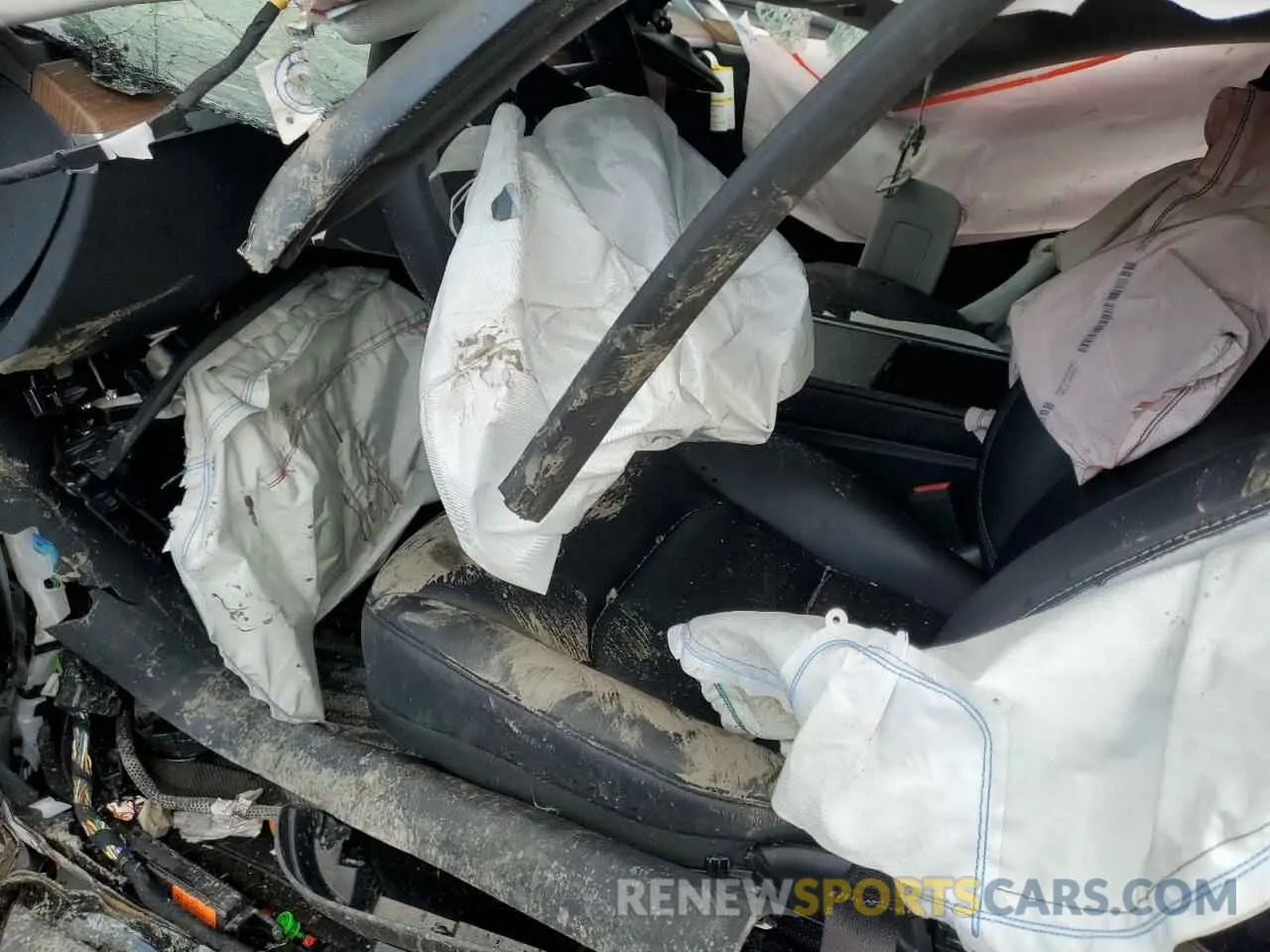 7 Photograph of a damaged car 7SAYGAEE0PF832185 TESLA MODEL Y 2023