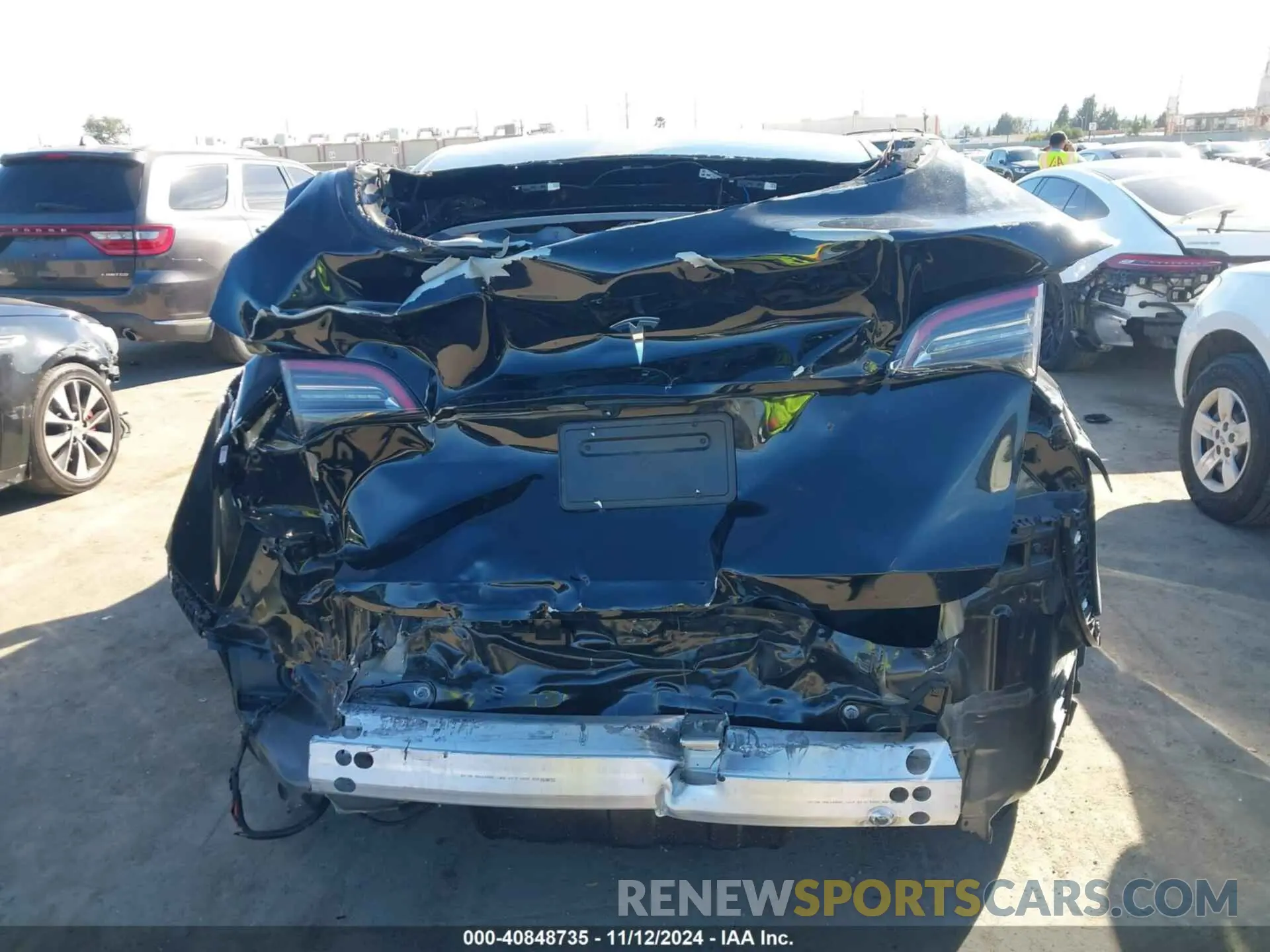 16 Photograph of a damaged car 7SAYGAEE0PF868345 TESLA MODEL Y 2023