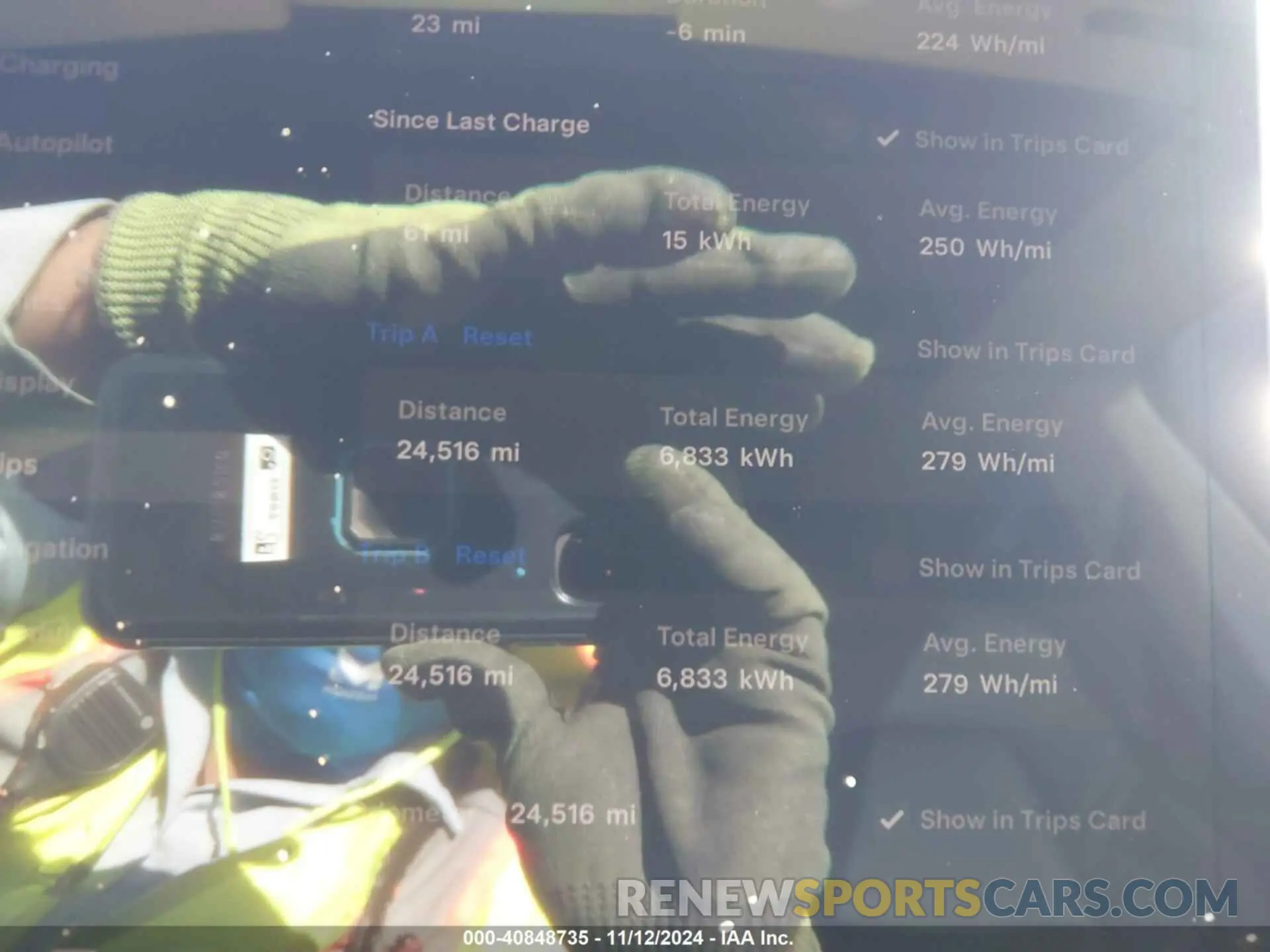 7 Photograph of a damaged car 7SAYGAEE0PF868345 TESLA MODEL Y 2023