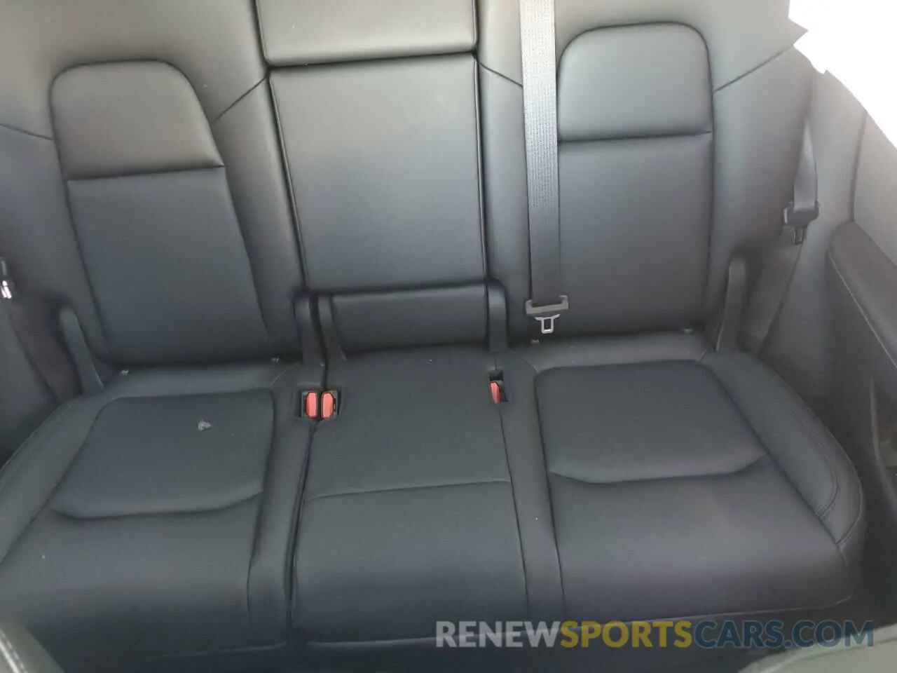 10 Photograph of a damaged car 7SAYGAEE0PF871858 TESLA MODEL Y 2023