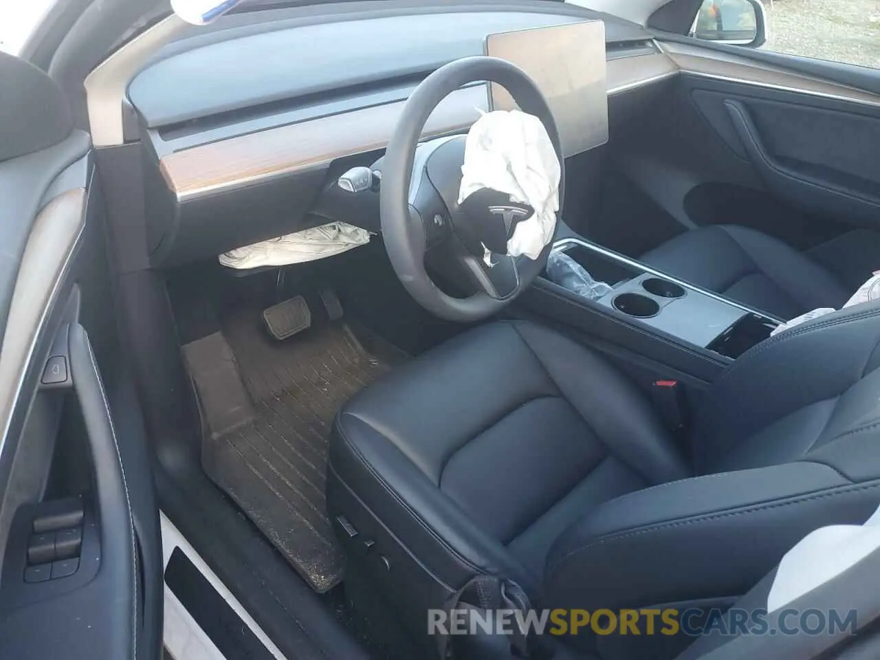 8 Photograph of a damaged car 7SAYGAEE0PF871858 TESLA MODEL Y 2023