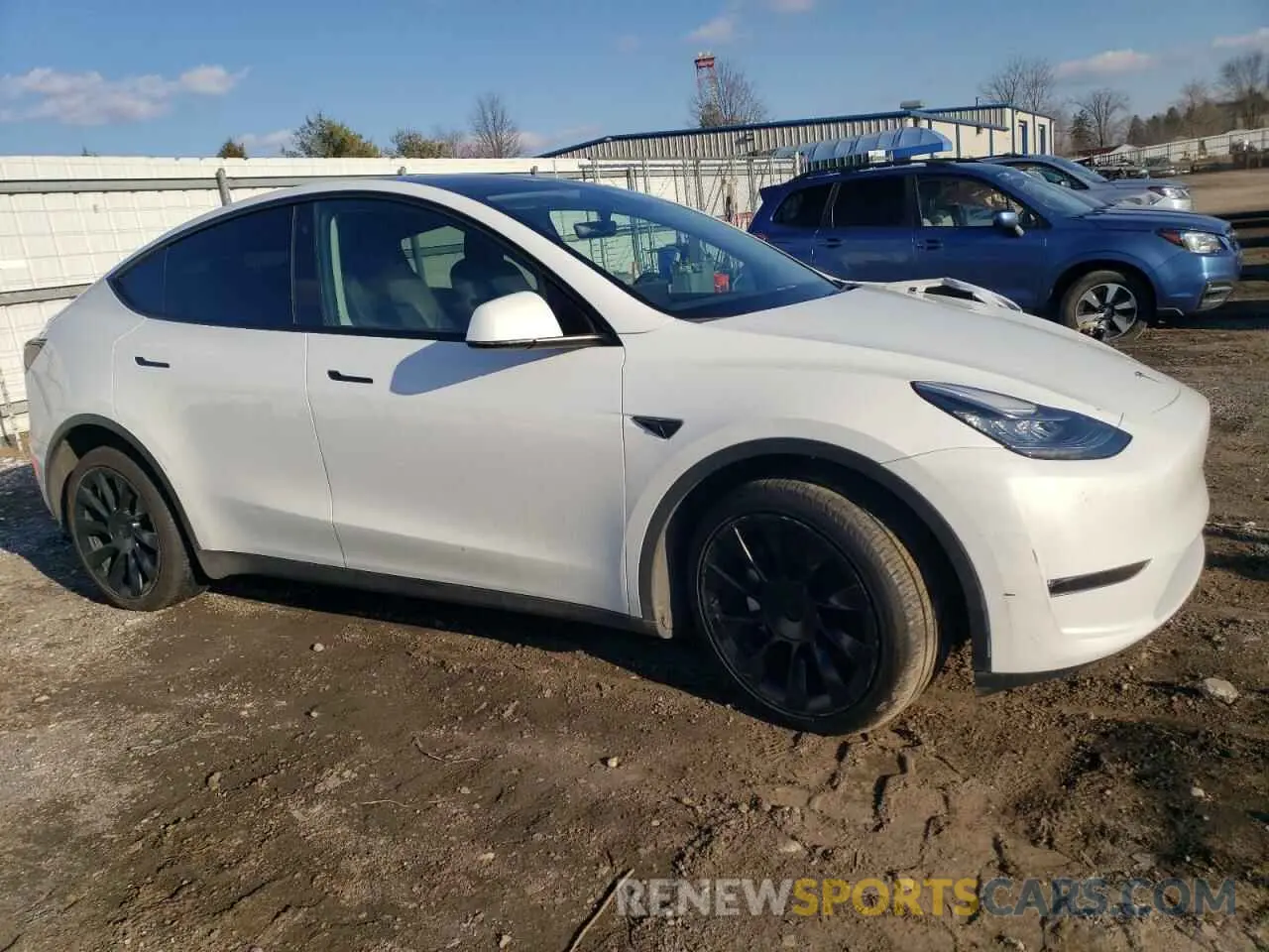 4 Photograph of a damaged car 7SAYGAEE1PF616913 TESLA MODEL Y 2023