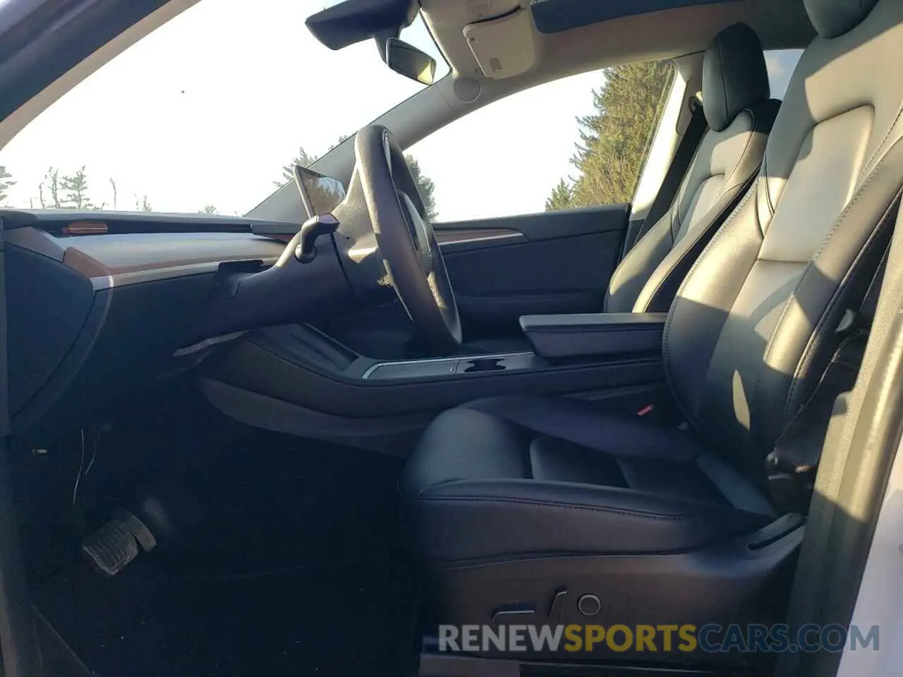 7 Photograph of a damaged car 7SAYGAEE1PF616913 TESLA MODEL Y 2023