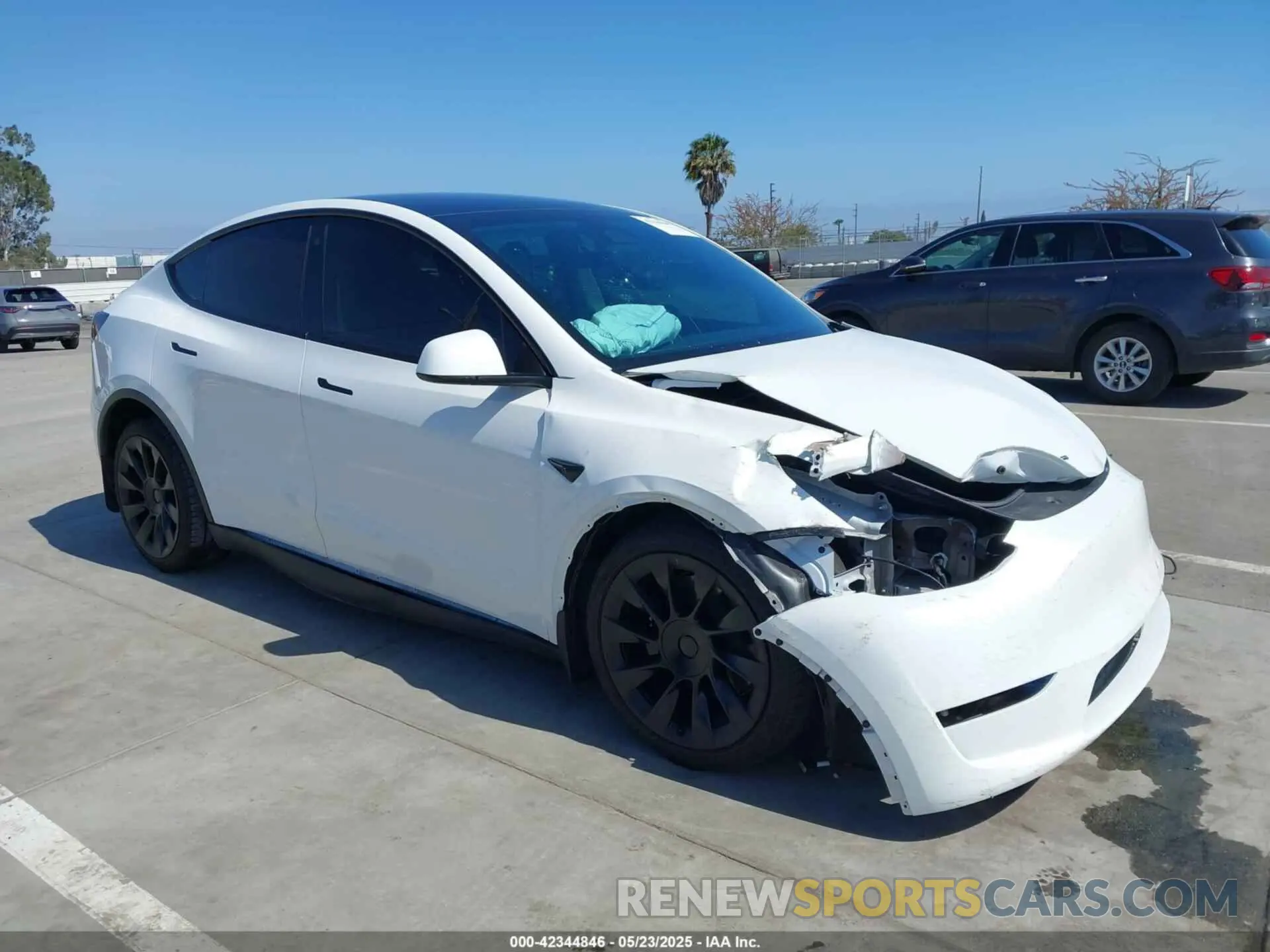 1 Photograph of a damaged car 7SAYGAEE1PF637017 TESLA MODEL Y 2023