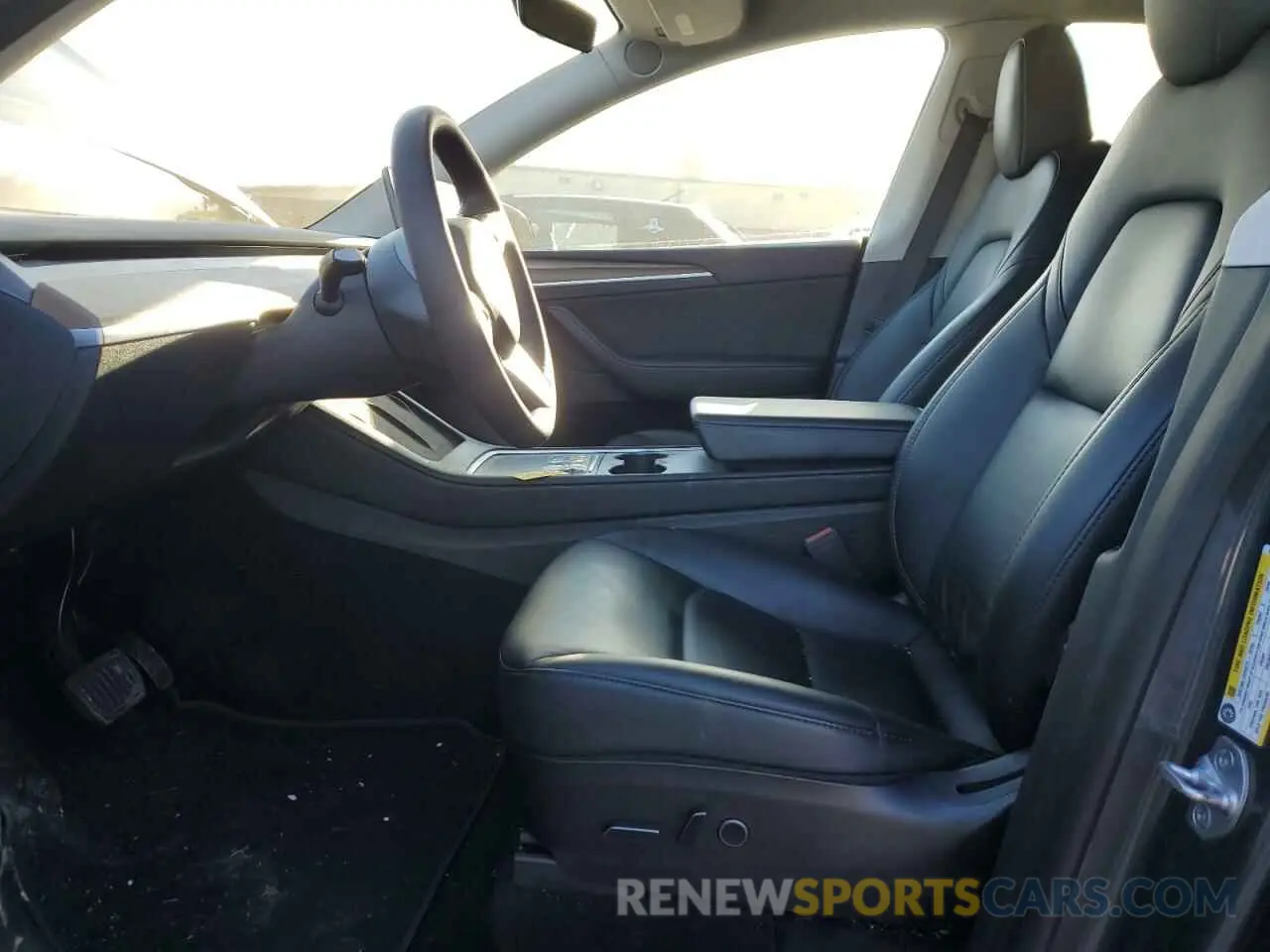 7 Photograph of a damaged car 7SAYGAEE1PF672995 TESLA MODEL Y 2023