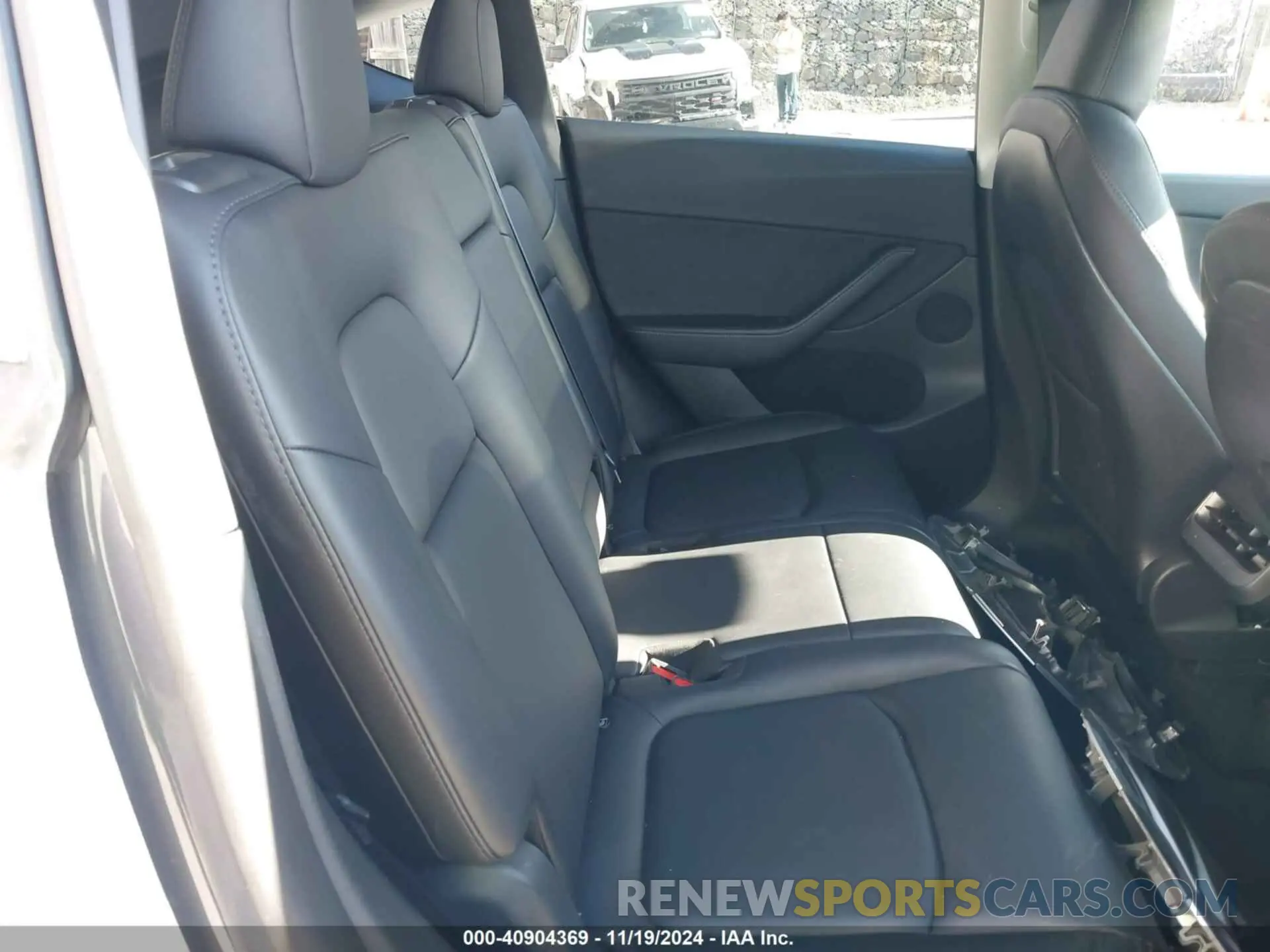 8 Photograph of a damaged car 7SAYGAEE1PF674004 TESLA MODEL Y 2023